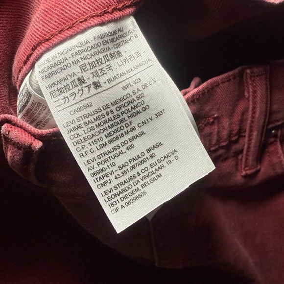 Levi's Women's Straight Leg Jeans - Burgundy - Picture 6 of 7